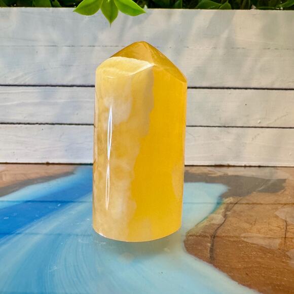 Honeycomb Calcite Polished Tower 71x36mm Utah Crystal - Picture 2 of 3